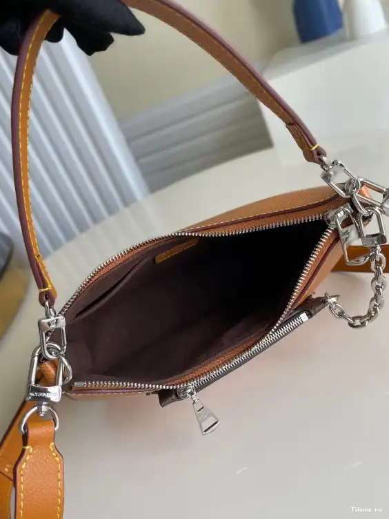 Affordable VUITTON LOUIS MARELLE 0511